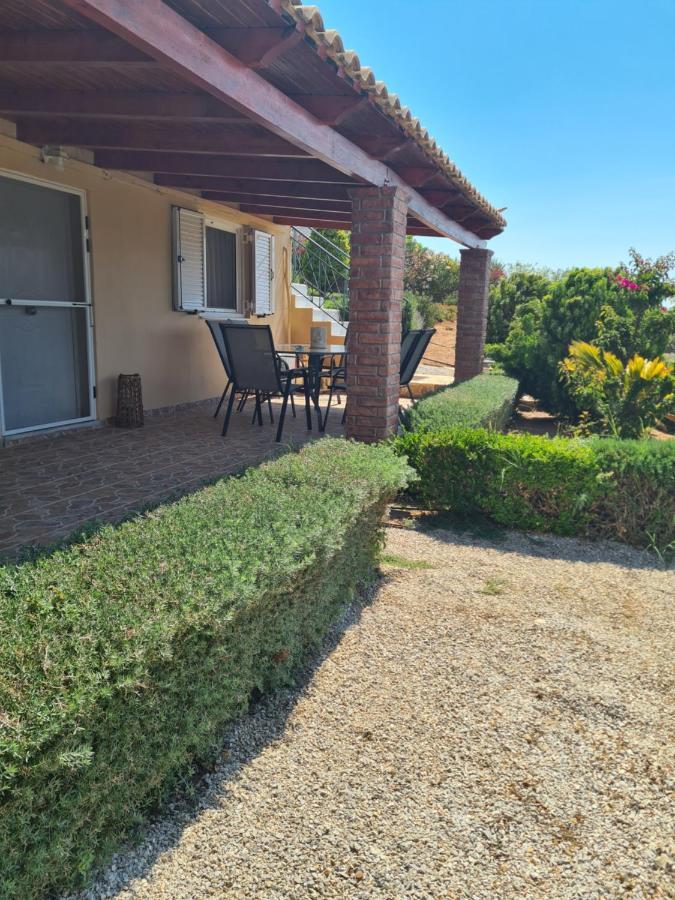 Guesthouse Petrothalassa Porto Heli Exterior photo